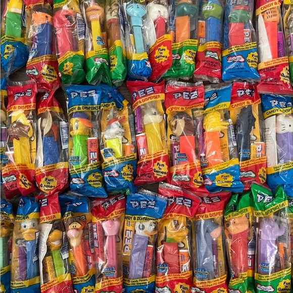 91 MISC PEZ Dispensers - 73 new / 18 used - Picture 6 of 9
